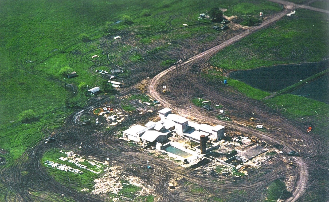 Armored military vehicles positioned around the Mount Carmel Center during the FBI siege.